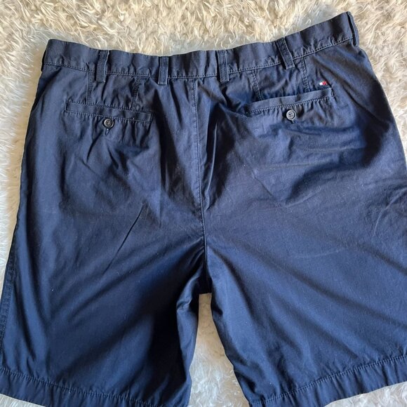 Tommy Hilfiger Chino Shorts Navy Blue Size 38 Front‎ Zip w/ Pockets  .EUC - Picture 3 of 3